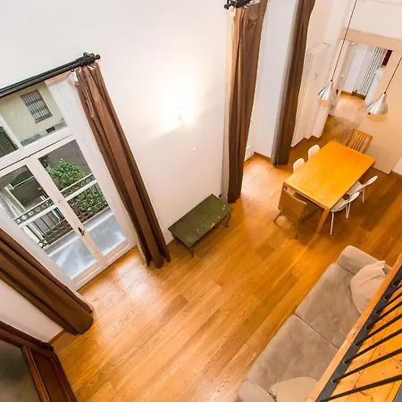 Porta Susa & Roomy Flat Apartment