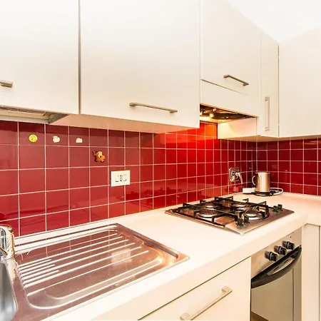 Porta Susa & Roomy Flat Turin