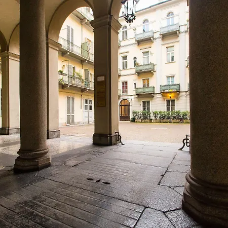 Apartamento Porta Susa & Roomy Flat Turim