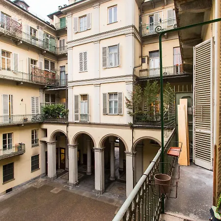 Apartamento Porta Susa & Roomy Flat *