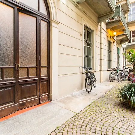 Porta Susa & Roomy Flat *