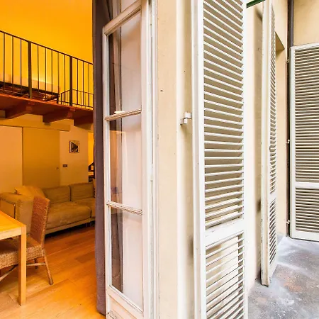 Porta Susa & Roomy Flat * Torino