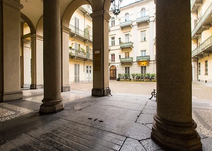 Apartmán Porta Susa & Roomy Flat Turín