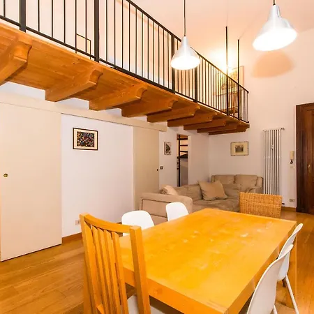 Porta Susa & Roomy Flat * Τορίνο