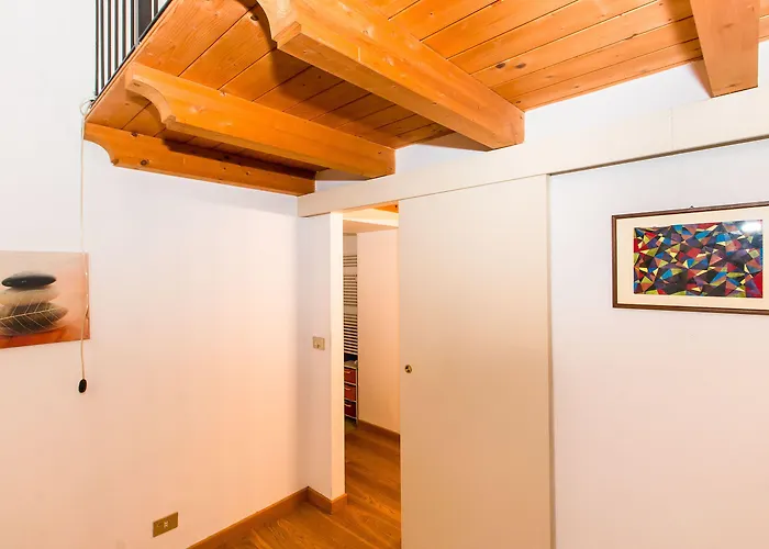 Porta Susa & Roomy Flat Turin